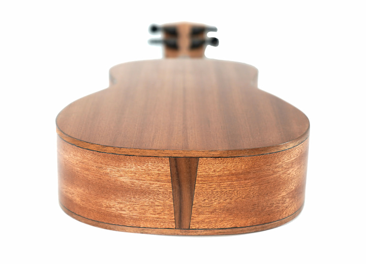 Cedar Pro II ukulele by Twisted Wood Guitars, photo 5